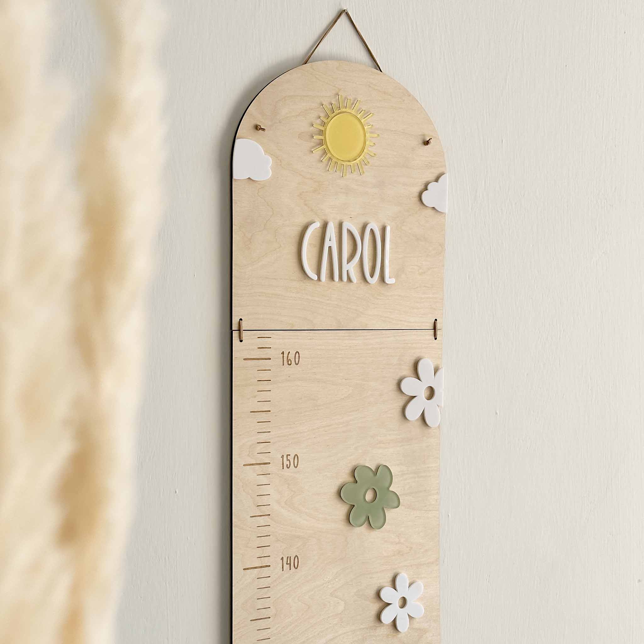 Misuratore altezza personalizzato a tema fiori bianco e verde salvia